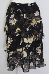 INGEBORG / 互い違いフリルスカート L ブラック T-25-09-26-029-LO-SK-SA-ZT439