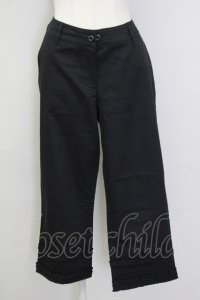 INGEBORG / 裾フリルクロップドパンツ 13 ブラック T-25-09-26-039-LO-PA-SA-ZT414