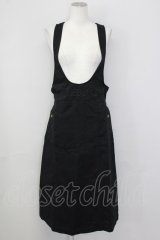 INGEBORG / ロゴ刺繍ジャンパースカート  ブラック T-25-09-26-008-LO-OP-SA-ZT443
