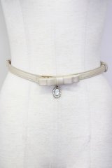 axes femme / リボンパールビジューモチーフゴムベルト  アイボリーＸ白 T-25-09-28-013-AX-ZA-SA-ZI