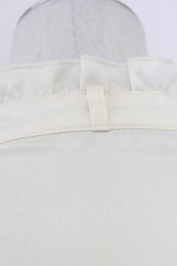 画像4: axes femme / 袖プチバラ使いボウタイブラウス  キナリ T-25-10-01-009-AX-BL-HS-ZT