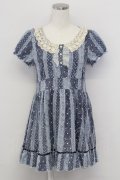 axes femme / レース襟プリントチュニック  ブルー T-25-10-02-003-AX-OP-HR-ZS