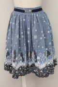 axes femme / 雪降る街柄ミドルスカート  ブルー T-25-10-02-024-AX-SK-HR-ZS