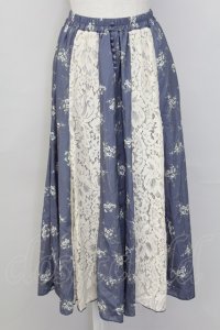 axes femme / レース花パッチワークスカート  ブルー T-25-10-02-025-AX-SK-HR-ZS