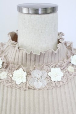 画像3: axes femme / 立体フラワー付リブカットPO  ベージュ T-25-10-08-003-AX-TO-SA-ZT