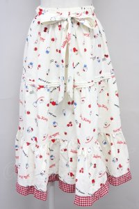 axes femme / ハローキティプリントスカート  キナリ T-25-10-10-036-AX-SK-SA-ZT122