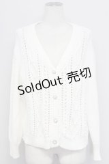 axes femme / 透かし柄ニットカーディガン  ホワイト T-25-10-17-005-AX-TO-SA-ZT265