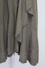 画像4: 【SALE】axes femme / ラッフルフリルキャミワンピース  カーキ T-25-10-17-014-AX-OP-SA-ZT252 (4)