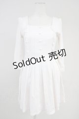 E hyphen world gallery / フリルピンタック長袖ワンピース  ピンク T-25-10-19-022-LO-OP-SA-ZI