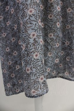 画像4: axes femme / フラワー総柄長袖ワンピース  グレー T-25-10-19-010-AX-OP-SA-ZT