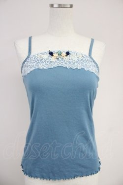 画像1: axes femme / フラワーレース巻き薔薇キャミトップス  サックスＸ白 T-25-10-19-011-AX-TO-SA-ZT