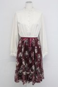 axes femme / マーガレット柄ハイネックワンピース  ワイン T-25-10-24-022-AX-OP-SA-ZT