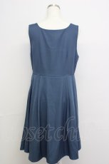 画像2: 【SALE】Fi.n.t / スクエアネックエンブレム釦ジャンパースカート  ブルー T-25-10-25-022-CA-OP-SA-ZT435 (2)