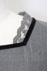 画像4: 【SALE】Fi.n.t / ハイウエスト切替ベロアリボン使いワンピース【洗える】  グレー T-25-10-25-017-CA-OP-SA-ZT423 (4)