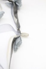 画像2: 【SALE】INGEBORG / オーガンジーフラワーリボン  青 T-25-10-29-022-LO-AC-SA-ZT486 (2)