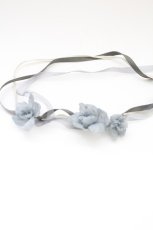 画像4: 【SALE】INGEBORG / オーガンジーフラワーリボン  青 T-25-10-29-022-LO-AC-SA-ZT486 (4)