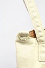 画像5: 【SALE】INGEBORG / ロゴ刺繍リボン付きバケツバック  カーキ T-25-10-29-010-LO-BG-SA-ZTK026 (5)