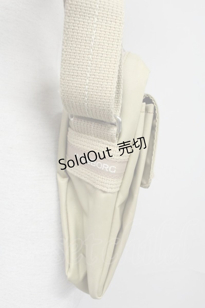 画像3: 【SALE】INGEBORG / ナイロンポシェット  ベージュ T-25-10-29-014-LO-BG-SA-ZTK026 (3)