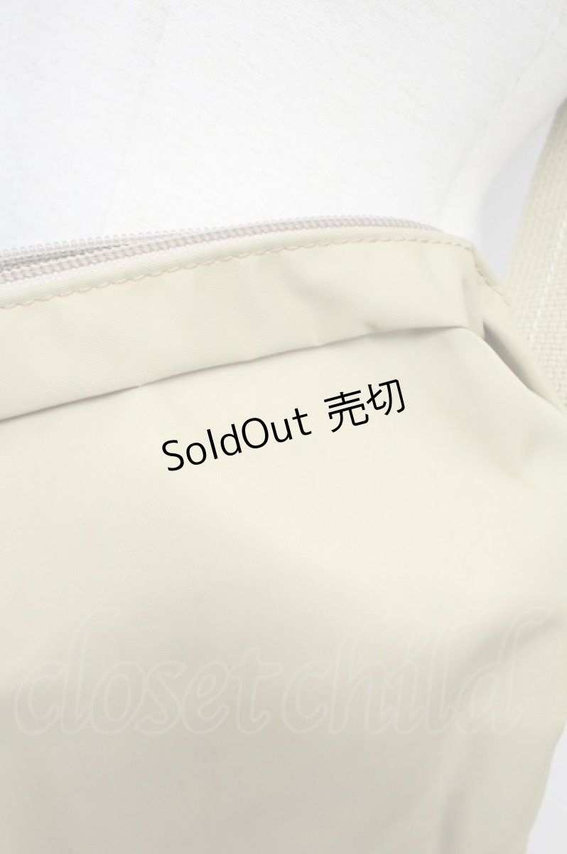 画像9: 【SALE】INGEBORG / ナイロンポシェット  ベージュ T-25-10-29-014-LO-BG-SA-ZTK026 (9)