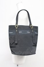 画像2: 【SALE】INGEBORG / ロゴベルトリボンハンドバッグ  黒Ｘゴールド T-25-10-29-016-LO-BG-SA-ZTK024 (2)