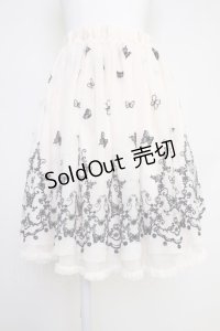 axes femme / 蝶々刺繍チュールスカート  アイボリーＸ黒 T-25-10-30-035-AX-SK-SA-ZI