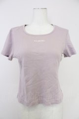 INGEBORG / ロゴプリント半袖カットソー  ピンク T-25-10-30-005-LO-TO-SA-ZI