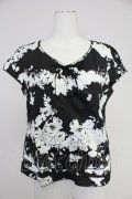 INGEBORG / シルエットフラワーブーケ半袖ブラウス M 黒Ｘ白 T-25-10-30-014-LO-BL-SA-ZT