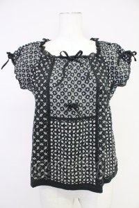 PINK HOUSE / パッチワーク風プリント半袖ブラウス  黒Ｘ白 T-25-10-30-016-LO-BL-SA-ZI