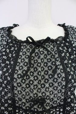 画像3: PINK HOUSE / パッチワーク風プリント半袖ブラウス  黒X白 T-25-10-30-016-LO-BL-SA-ZT