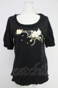PINK HOUSE / パールネックレスローズプリントカットソー  黒Ｘ白 T-25-10-30-018-LO-TO-SA-ZT
