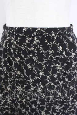 画像4: INGEBORG / リボン付小花柄スカート  ブラック T-25-11-09-048-LO-SK-SA-ZT
