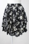 axes femme / エンジェルローズプリントスカート  黒Ｘ白 T-25-11-09-051-AX-SK-SA-ZT