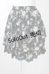 axes femme / エンジェルローズプリントスカート  黒Ｘ白 T-25-11-09-051-AX-SK-SA-ZT