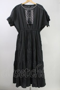 画像1: PINK HOUSE / フロント刺繍半袖ロングワンピース  グレー T-25-11-09-012-LO-OP-SA-ZT