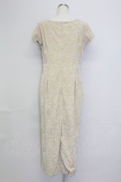 画像2: INGEBORG / 型押し風小花総柄半袖ワンピース  アイボリー T-25-11-15-039-LO-OP-SA-ZT