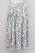 INGEBORG / 白花総柄プリーツスカート  サックス T-25-11-15-046-LO-BL-SA-ZT
