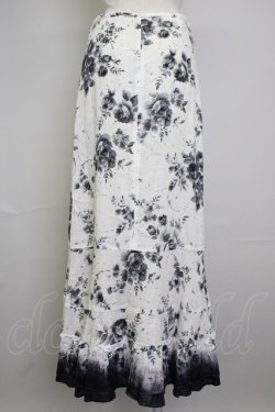 画像2: INGEBORG / フラワープリントスカート  白Ｘグレー T-25-11-20-005-LO-SK-SA-ZT