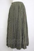 INGEBORG / ドットプリーツスカート  カーキＸ白 T-25-11-20-021-LO-SK-SA-ZT419