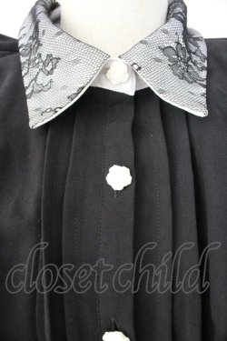 画像4: Rojita / ラッフル肩開き半袖ブラウス  黒Ｘ白 T-25-11-28-013-LO-BL-SA-ZI