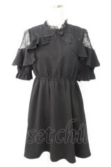 Rojita / 肩レースブローチ付きワンピース  黒 T-25-11-28-014-LO-OP-SA-ZI