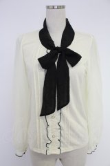 axes femme / ボータイブラウス風プルオーバー  アイボリーＸ黒 T-25-12-03-002-AX-TO-SA-ZI