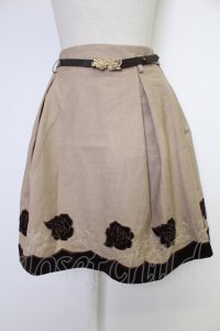 axes femme POETIQUE / 薔薇ベロア刺繍ミニスカート  ブラウン T-25-12-03-035-AX-SK-SA-ZI