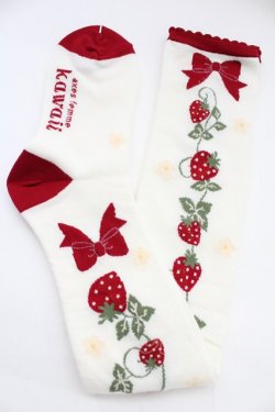 画像1: axes femme kawaii / いちご柄オーバーニー  ホワイト T-25-12-04-005-AX-ZA-SA-ZT