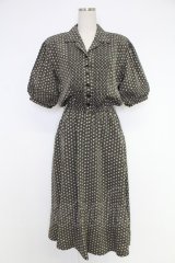 KANEKO ISAO / 麻の葉総柄ピンタックワンピース  クロ T-25-12-10-016-EL-OP-OW-ZT