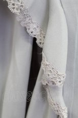 画像6: axes femme / 肩フリルお花モチーフ付きブラウス M グレー T-25-12-11-022-AX-TO-SA-ZI (6)