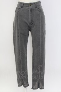 axes femme / 刺繍スリットフィットデニム M グレー T-25-12-11-051-AX-PA-SA-ZT