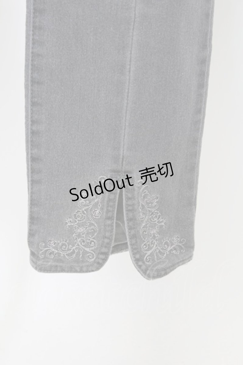 画像4: axes femme / 刺繍スリットフィットデニム L グレー T-25-12-11-052-AX-PA-SA-ZT211 (4)