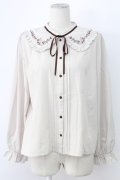 axes femme / ブーケ刺繍フリル襟ブラウス L ベージュ T-25-12-11-012-AX-BL-SA-ZT