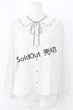 画像1: axes femme / ブーケ刺繍フリル襟ブラウス L ベージュ T-25-12-11-012-AX-BL-SA-ZI