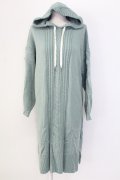 axes femme / 袖刺繍パーカーニットワンピース M グリーン T-25-12-11-018-AX-OP-SA-ZT
